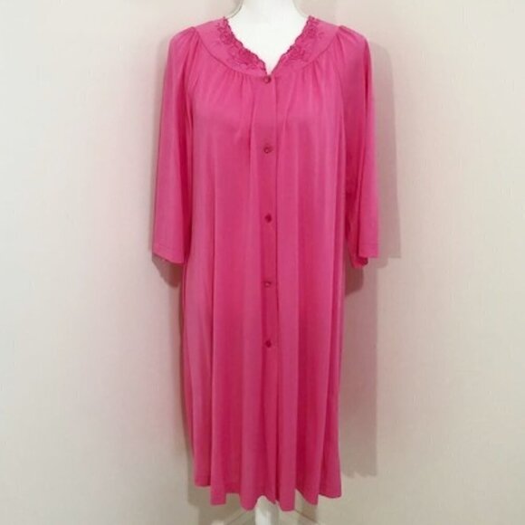 𝅺SHADOWLINE Short Sleeve Pink Nightgown / Robe - Picture 1 of 5